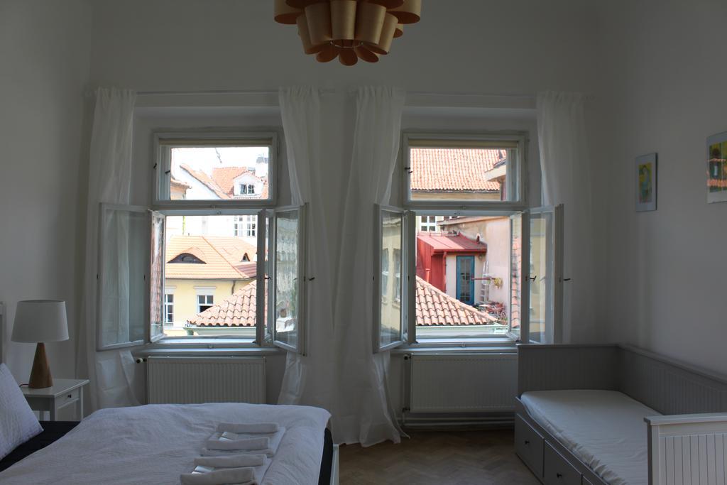 Temporary Guest House Prague Exterior photo